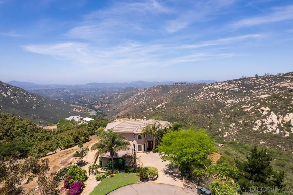 16677 Falcon Heights Road Ramona, CA 92065 - Photo 2 of 57 Gallery Image 2