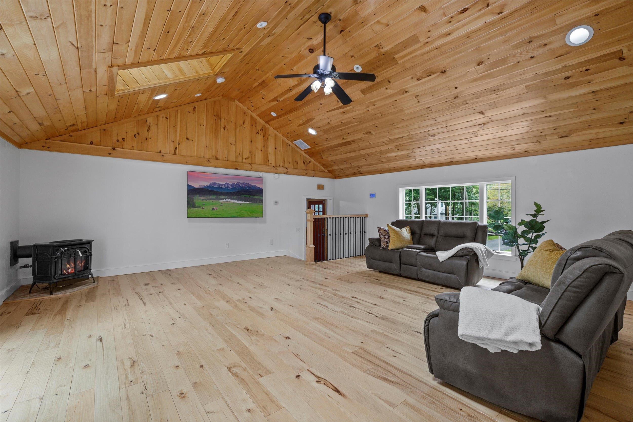 142 Stratham Heights Road Stratham, NH 03885 - Photo 12 of 37