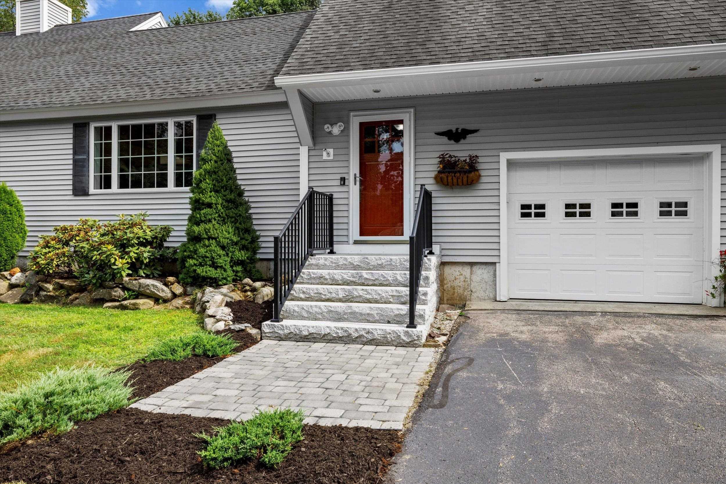 142 Stratham Heights Road Stratham, NH 03885 - Photo 3 of 37