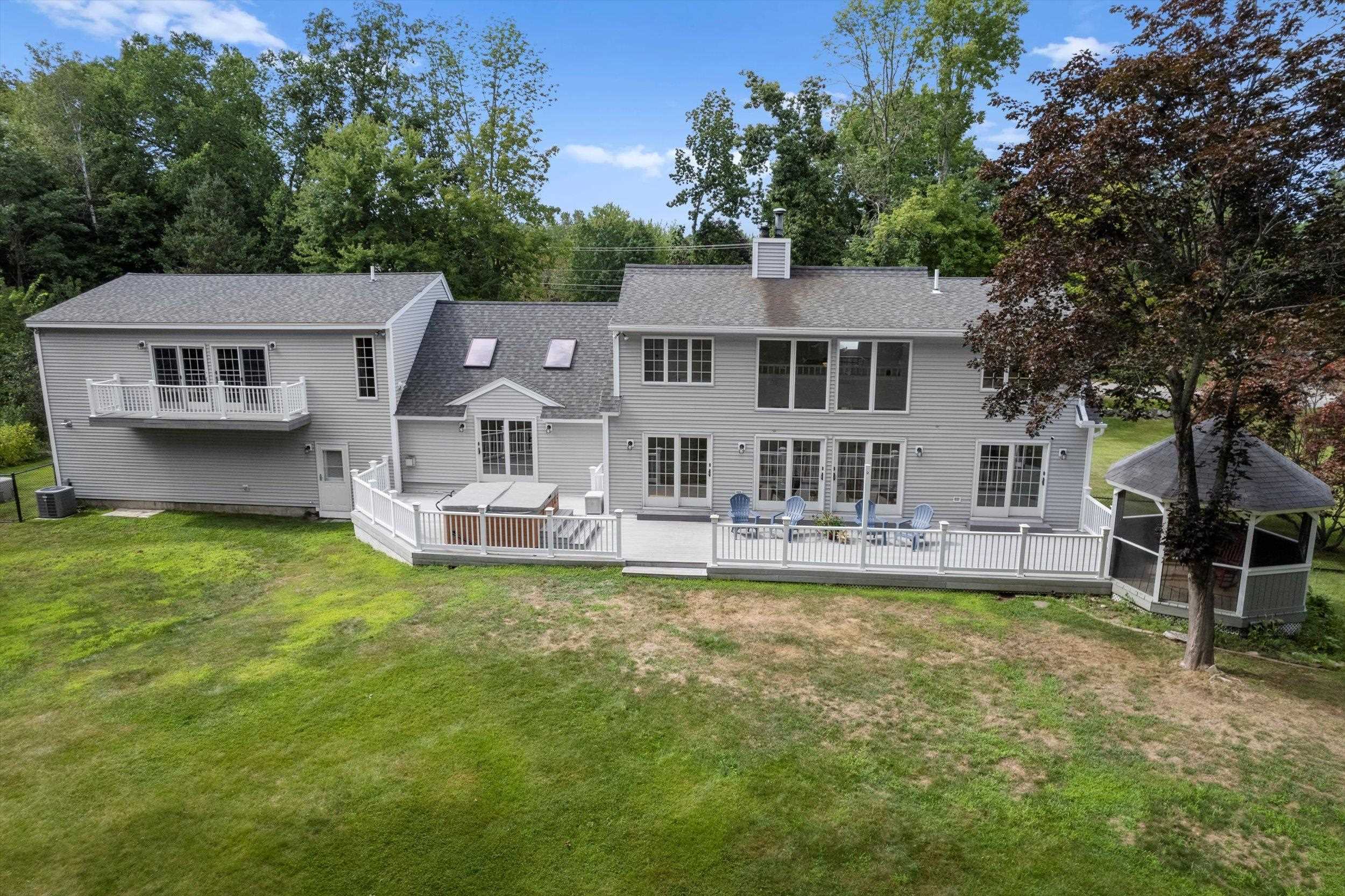 142 Stratham Heights Road Stratham, NH 03885 - Photo 4 of 37