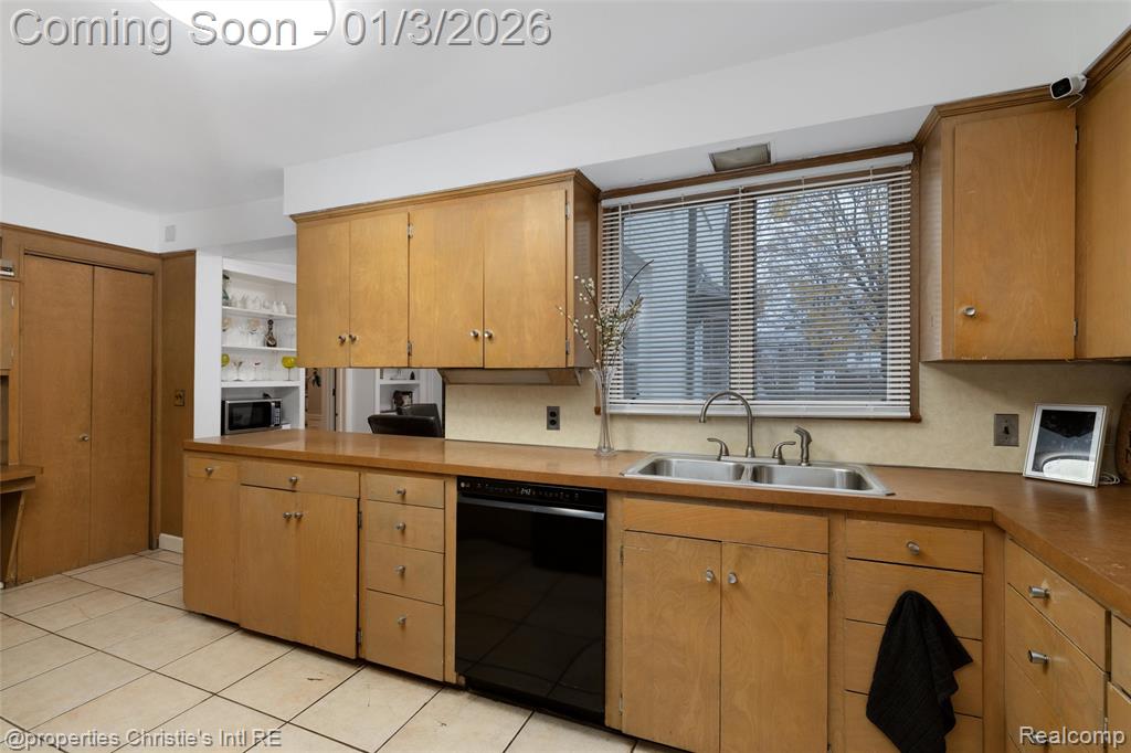 19385 Renfrew Road Detroit, MI 48221 - Photo 15 of 50