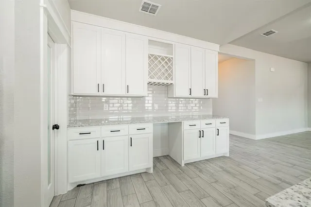 $589,000 | 2017 Swallowtail Court, Poolville, TX 76487