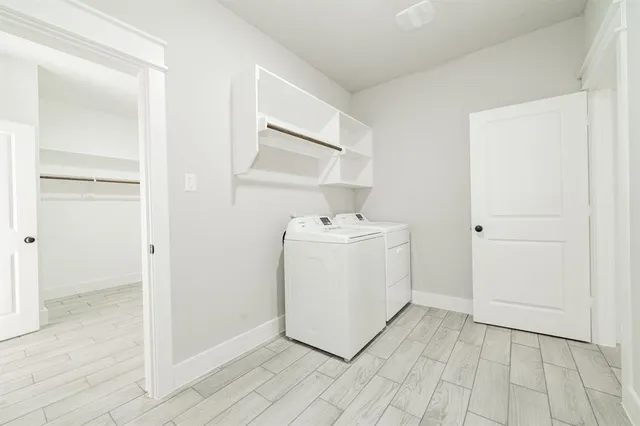 $589,000 | 2017 Swallowtail Court, Poolville, TX 76487