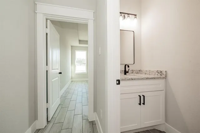 $589,000 | 2017 Swallowtail Court, Poolville, TX 76487