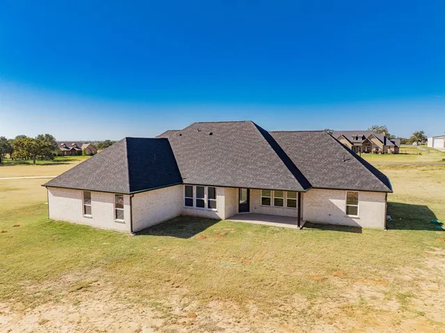 $589,000 | 2017 Swallowtail Court, Poolville, TX 76487