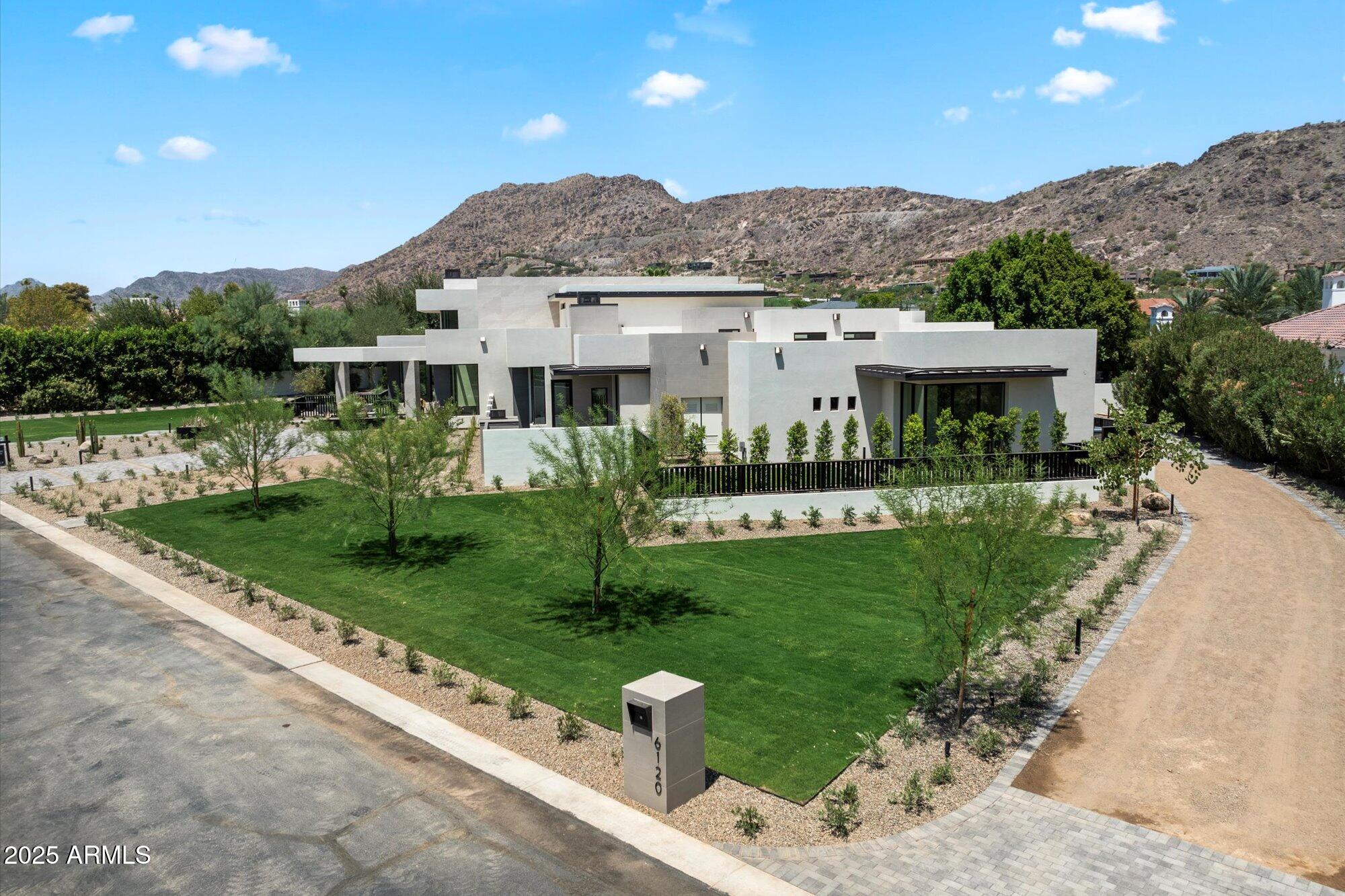 6120 East Redwing Road Paradise Valley, AZ 85253 - Photo 1 of 20 Front