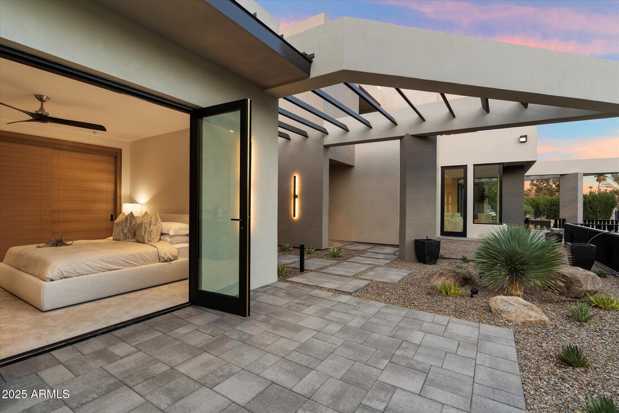 6120 East Redwing Road Paradise Valley, AZ 85253 - Photo 13 of 20 guest bed 1