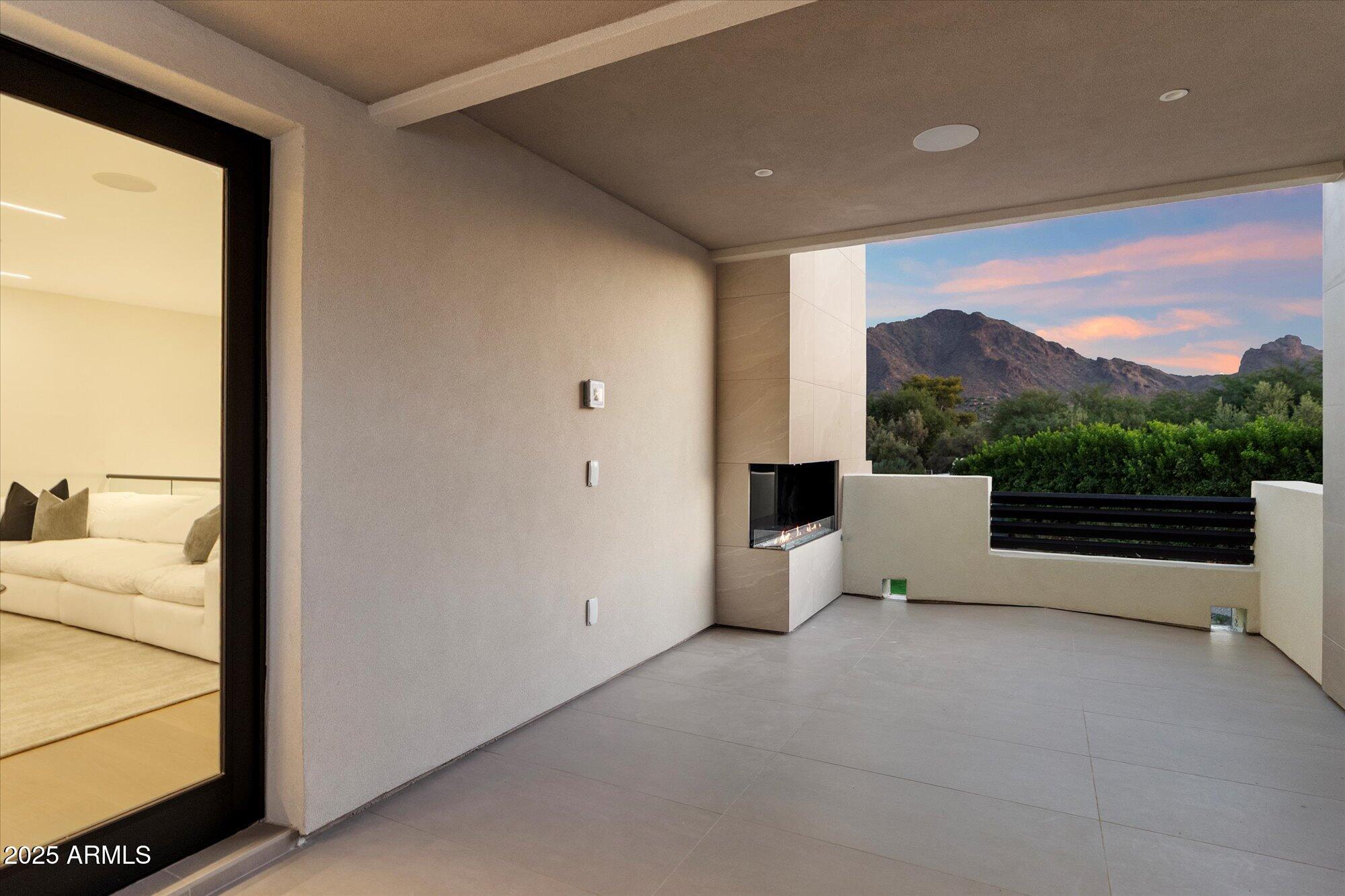 6120 East Redwing Road Paradise Valley, AZ 85253 - Photo 8 of 20 balcony