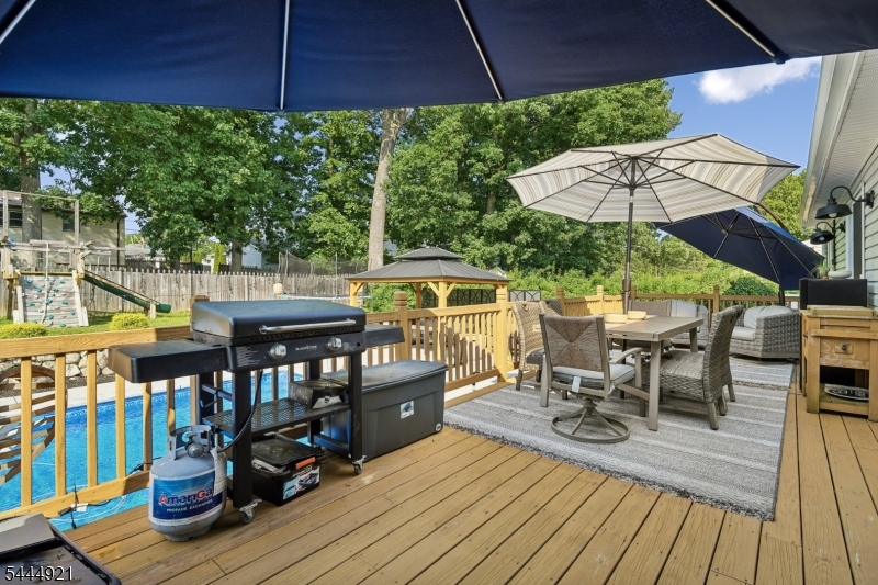 22 Summit Road Oak Ridge, NJ 07438 - Photo 24 of 32