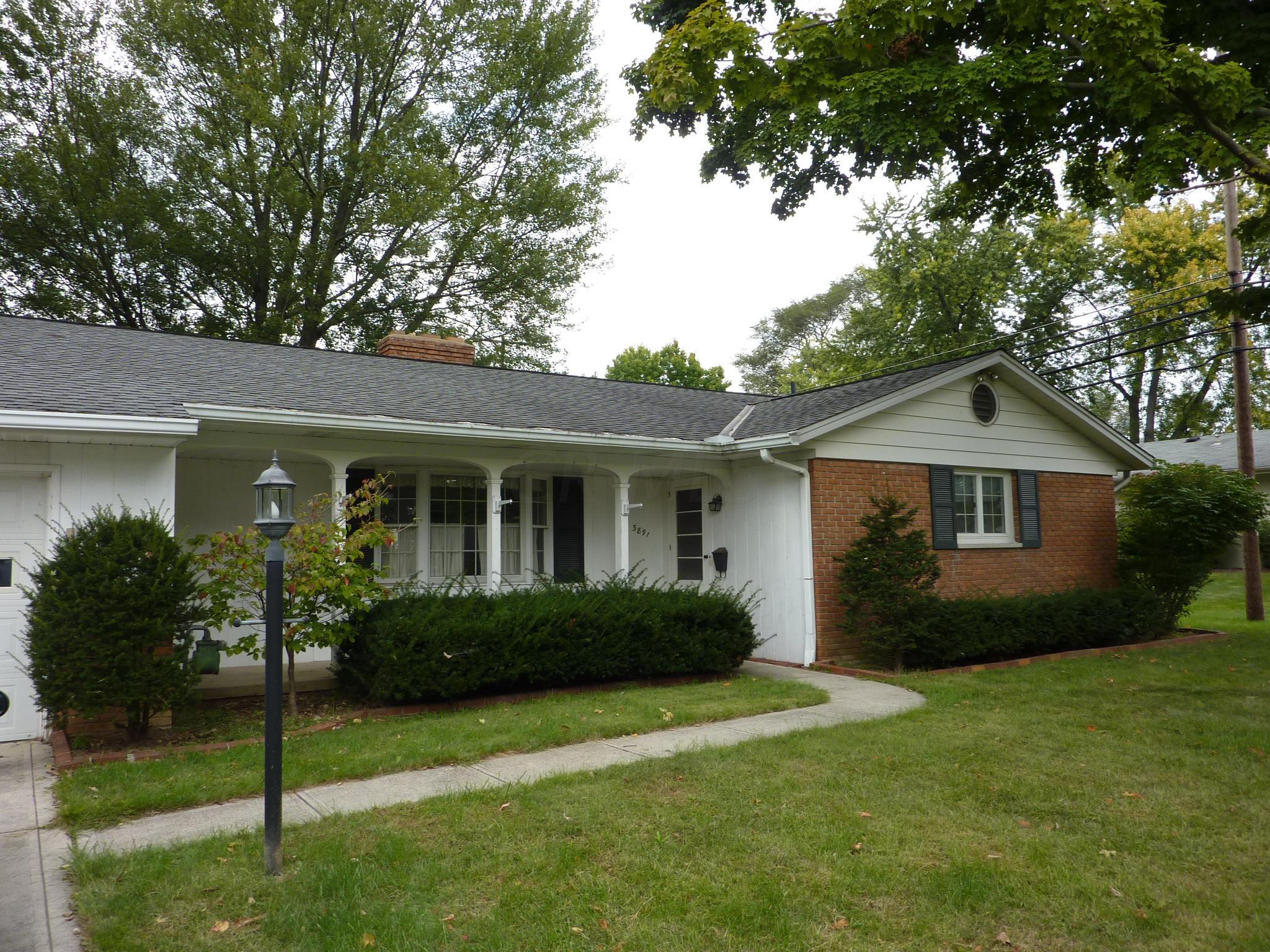 3891 Mountview Road Columbus, OH 43220 - Photo 2 of 6