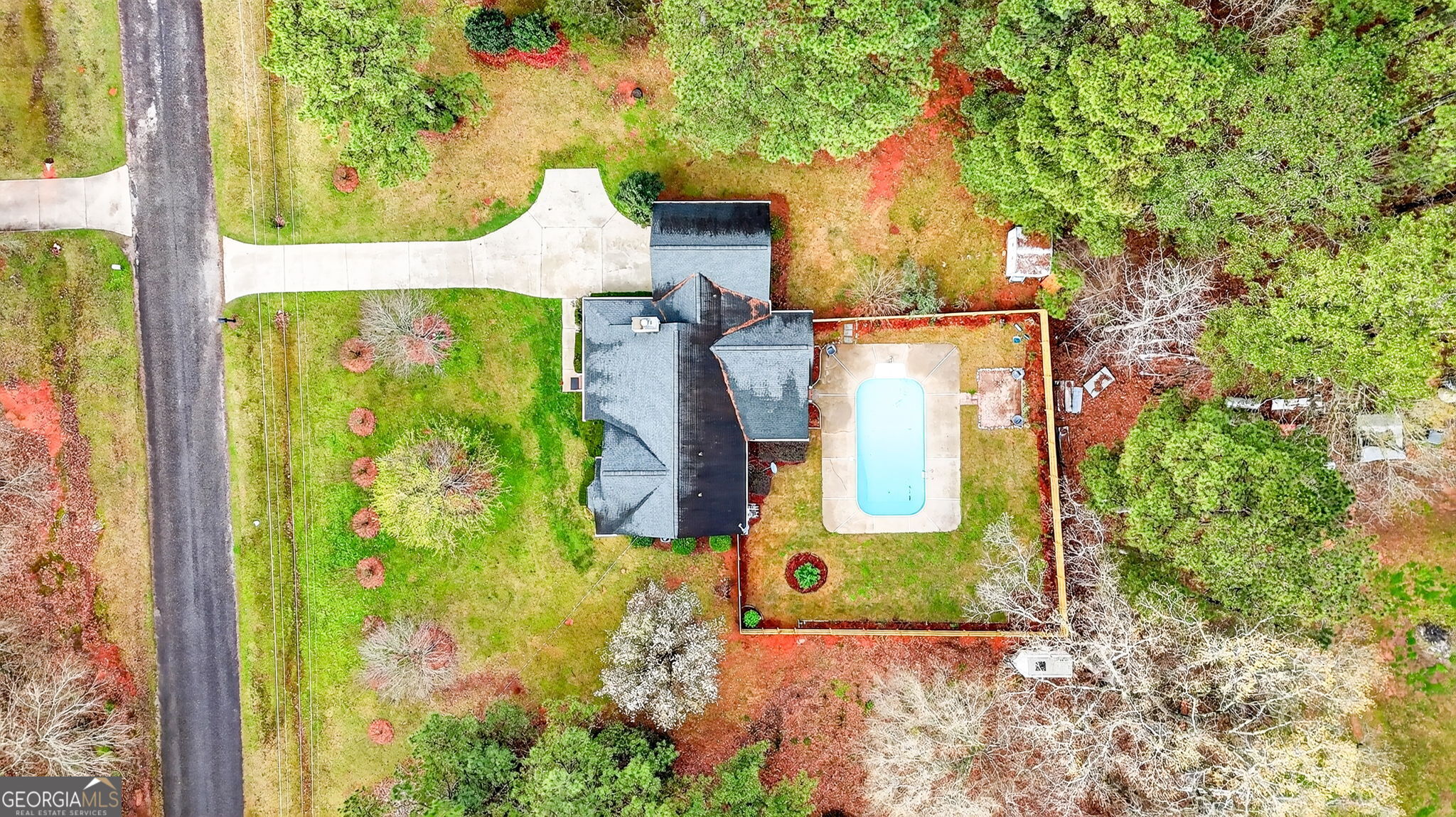 108 Whippoorwill Ridge Road Jackson, GA 30233 - Photo 3 of 39