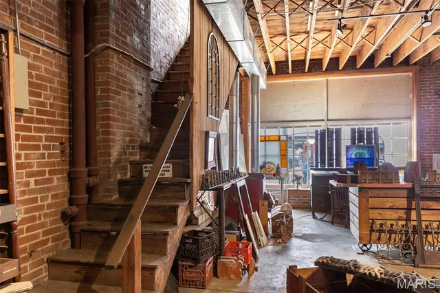 $1,100,000 | 2701-2729 Lafayette Avenue, St. Louis, MO 63104