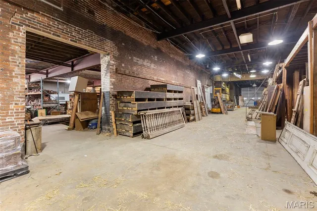 $1,100,000 | 2701-2729 Lafayette Avenue, St. Louis, MO 63104