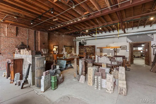 $1,100,000 | 2701-2729 Lafayette Avenue, St. Louis, MO 63104