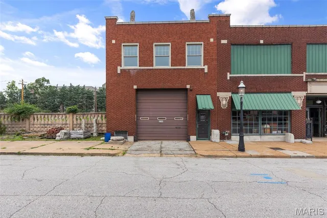 $1,100,000 | 2701-2729 Lafayette Avenue, St. Louis, MO 63104