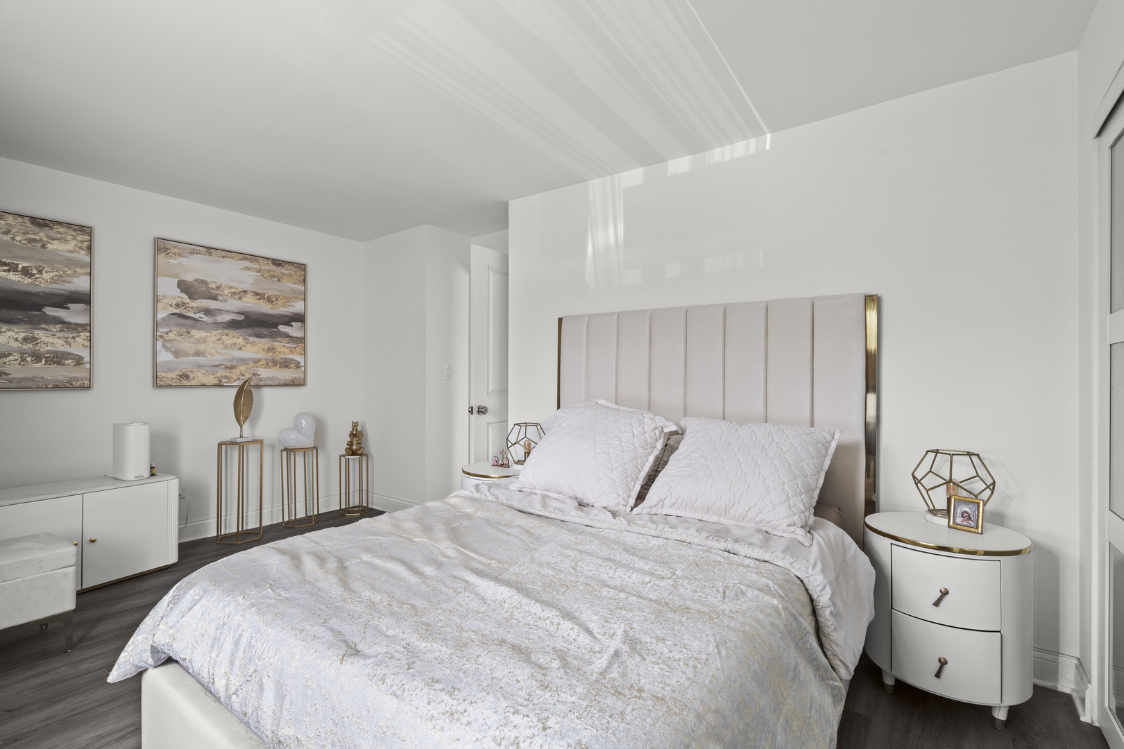 9-s220 S Frontage Road, Unit 210 Darien, IL 60527 - Photo 11 of 14 a bedroom with a bed and a couch