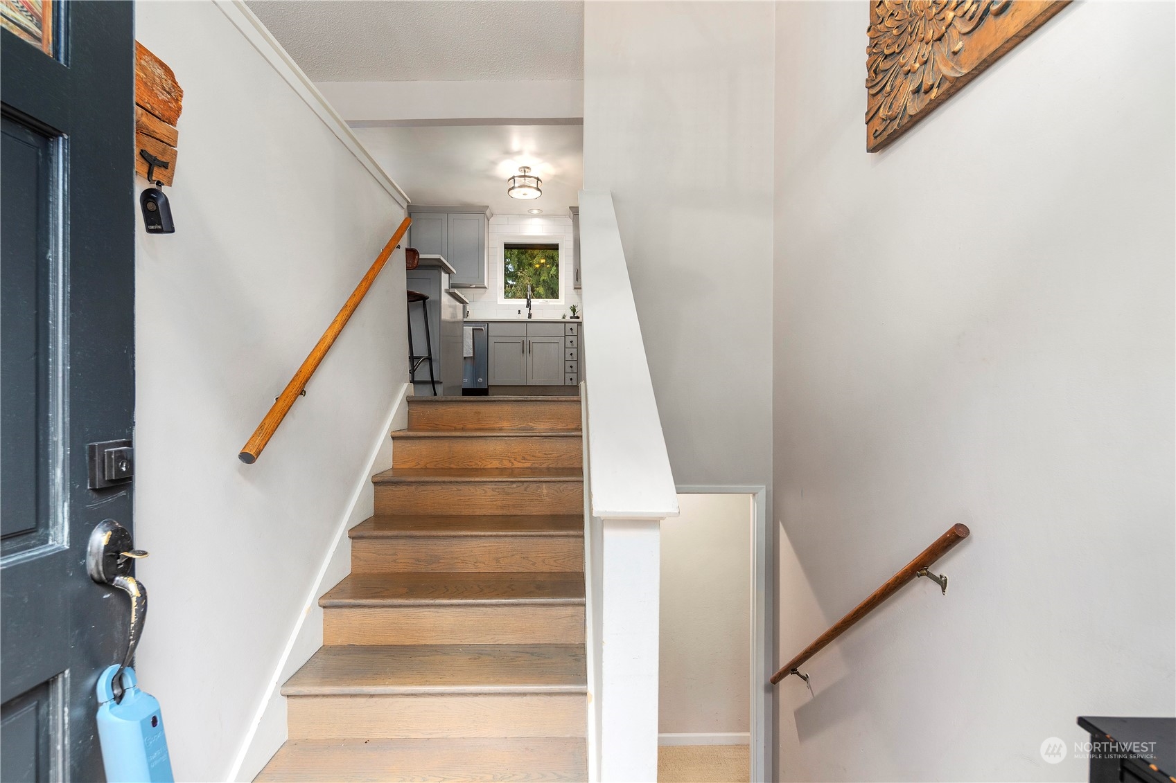 21417 Meridian Drive Southeast Bothell, WA 98021 - Photo 5 of 36 a view of entryway