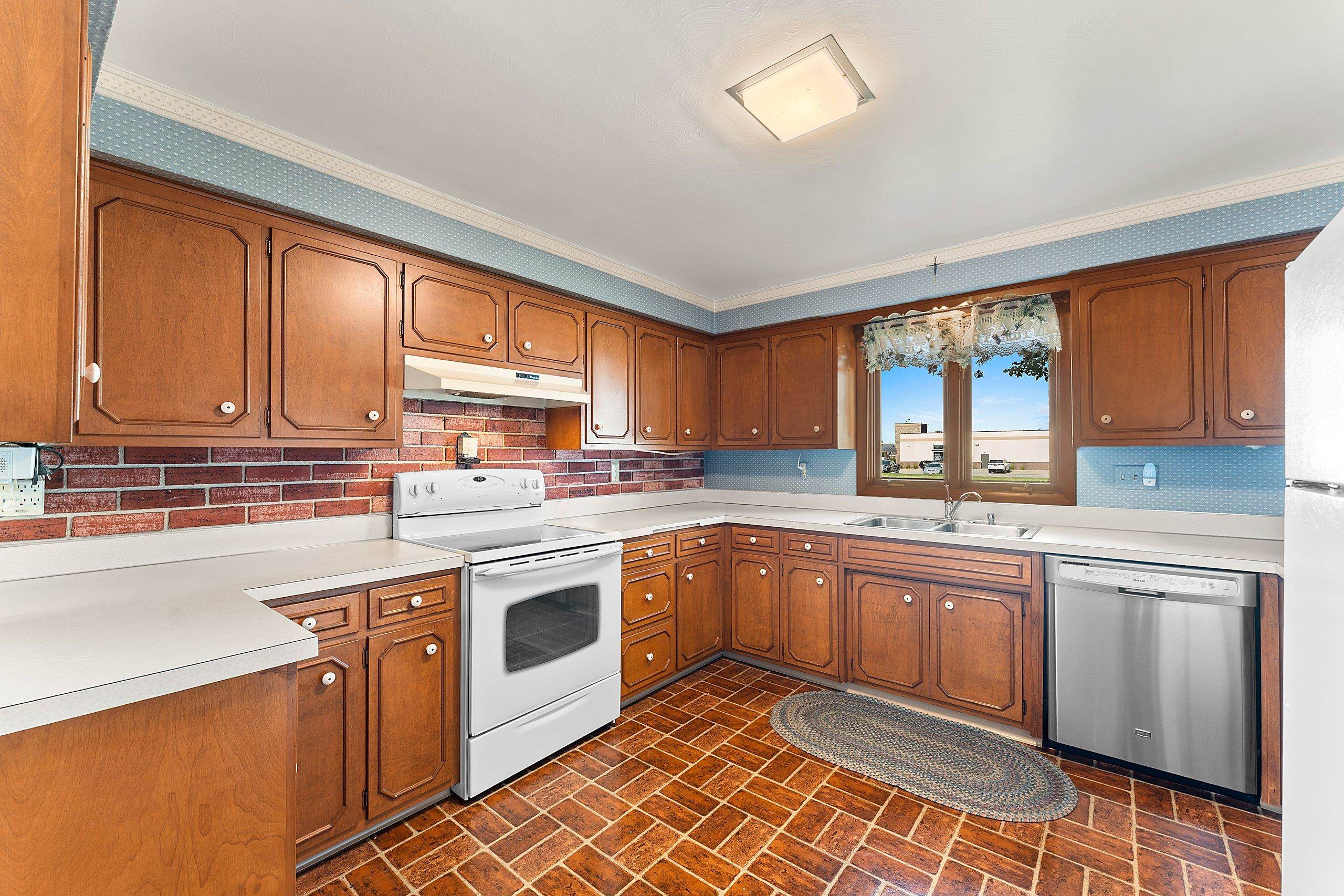 3024 Finger Road Green Bay, WI 54311 - Photo 37 of 74