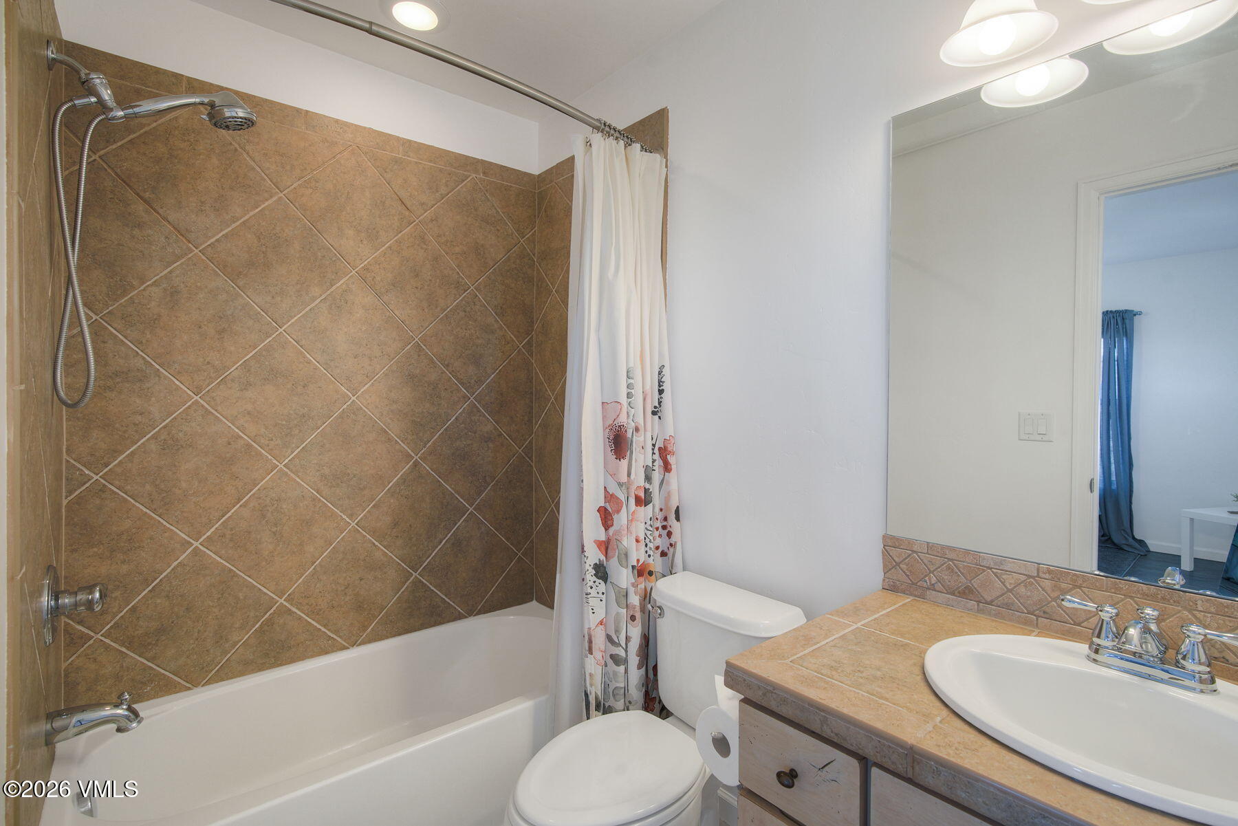 136 Wildhorse Gypsum, CO 81637 - Photo 20 of 31 20-web-or-mls-136_Wildhorse_020