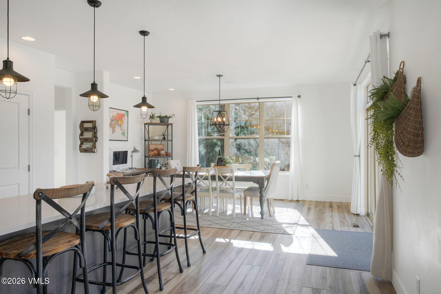 136 Wildhorse Gypsum, CO 81637 - Photo 4 of 31 1-web-or-mls-136_Wildhorse_001