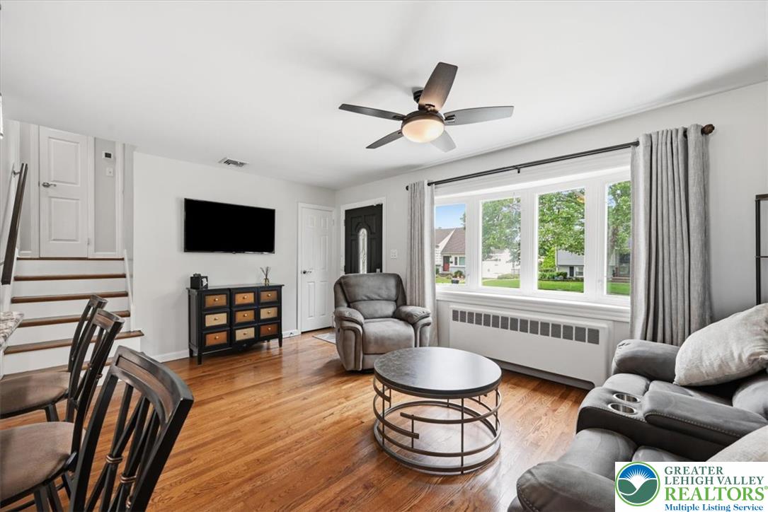 1928 Woodbury Road Bethlehem, PA 18017 - Photo 12 of 89