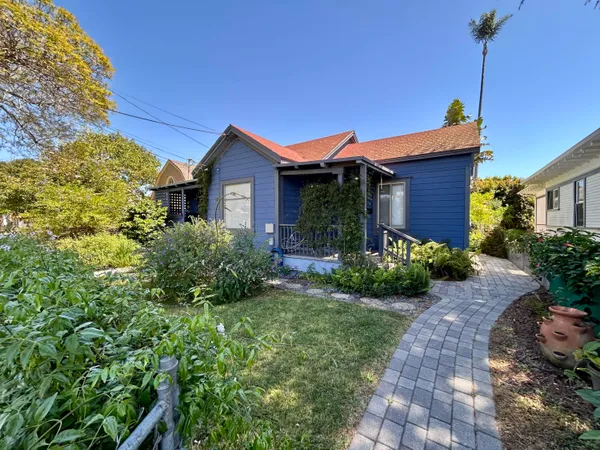 $2,400 | 323 West Victoria Street, Unit B, Santa Barbara, CA 93101