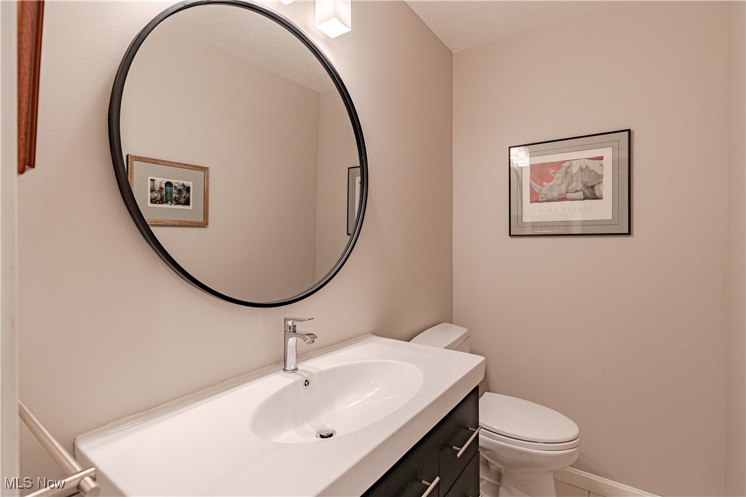 31449 Pinetree Road Cleveland, OH 44124 - Photo 37 of 50