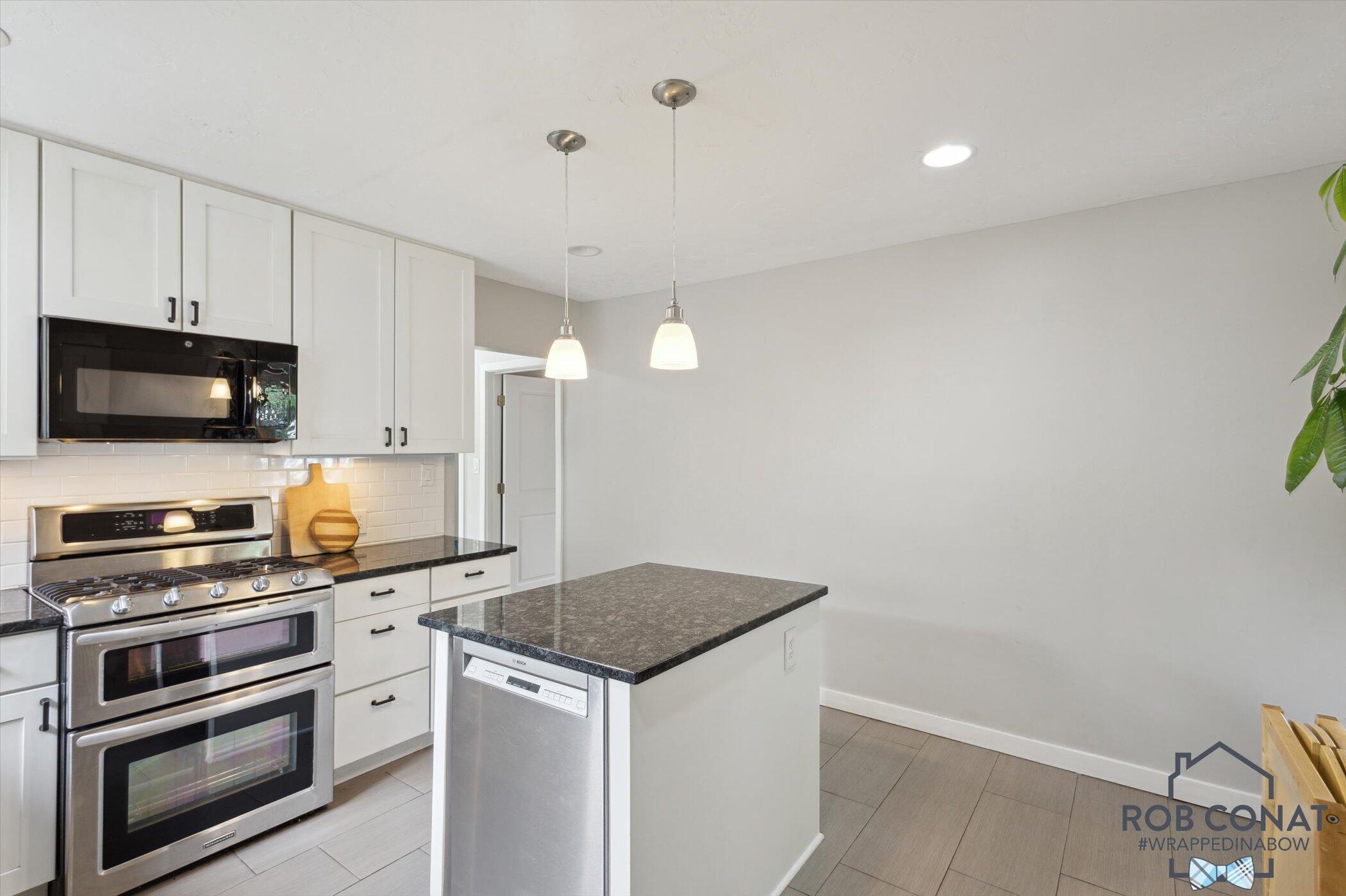 1404 Sheldon Road Grand Haven, MI 49417 - Photo 14 of 37 19-1404-Sheldon-Rd-Grand-Haven-MI-49417-