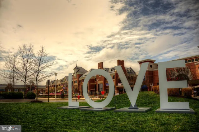 $3,800 | 23558 Ashwood Moss Terrace, Brambleton, VA 20148