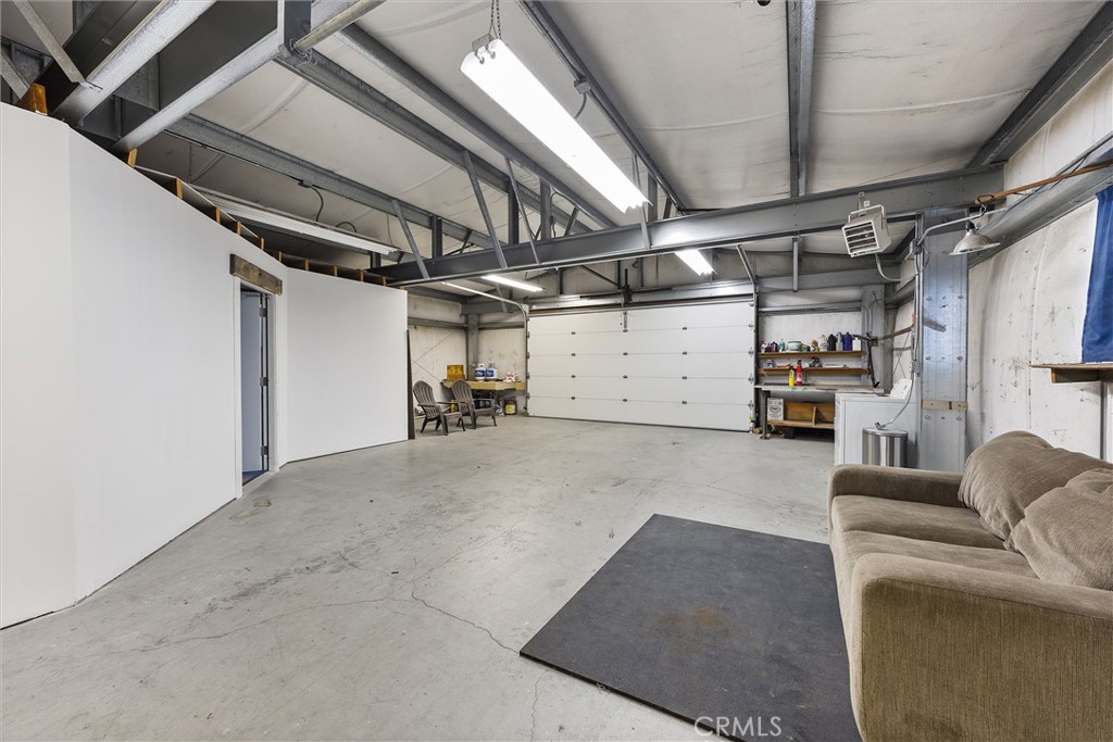 23740 Lakeview Drive Tehachapi, CA 93561 - Photo 38 of 48 a view of garage