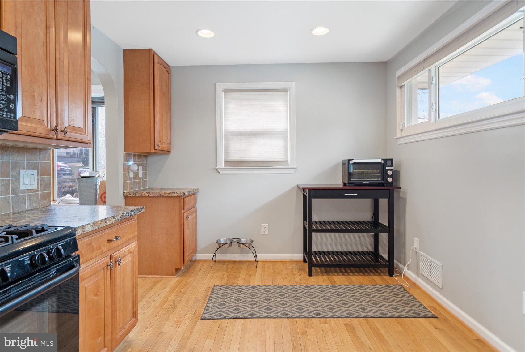 534 Shipley Road Linthicum Heights, MD 21090 - Photo 8 of 37 Gallery Image 8