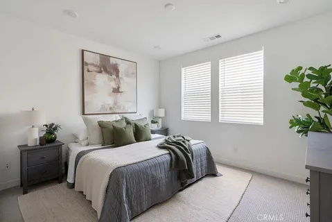 $699,000 | 1300 Lasso Way, Unit 305, Rancho Mission Viejo, CA 92694