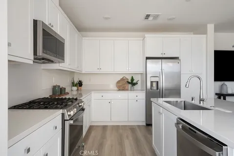 $699,000 | 1300 Lasso Way, Unit 305, Rancho Mission Viejo, CA 92694