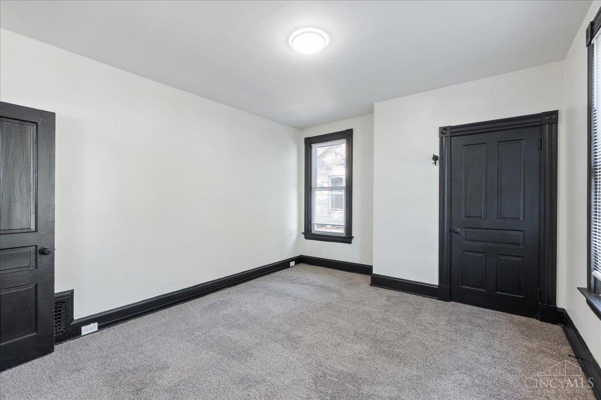 5213 Kenwood Road Cincinnati, OH 45227 - Photo 17 of 22