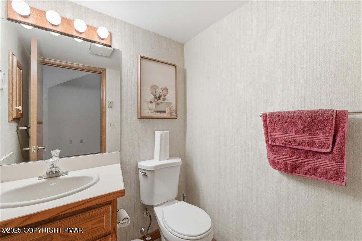 23 Turtle Way Stroudsburg, PA 18360 - Photo 27 of 37 Powder Room in Loft Space