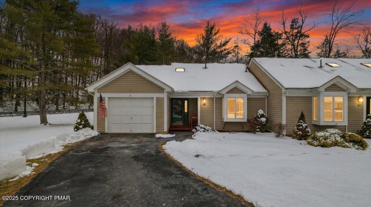 23 Turtle Way Stroudsburg, PA 18360 - Photo 36 of 37 Twilight