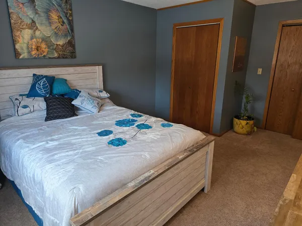 $259,900 | 3720 Cedar Creek Court, Fairmont, MN 56031