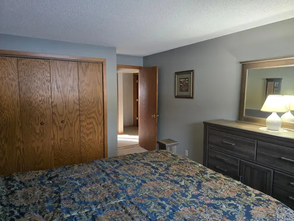 $259,900 | 3720 Cedar Creek Court, Fairmont, MN 56031