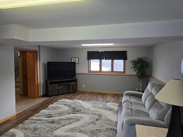 $259,900 | 3720 Cedar Creek Court, Fairmont, MN 56031