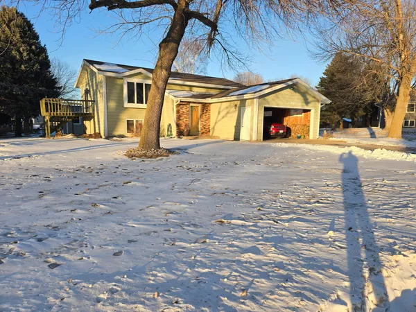$259,900 | 3720 Cedar Creek Court, Fairmont, MN 56031