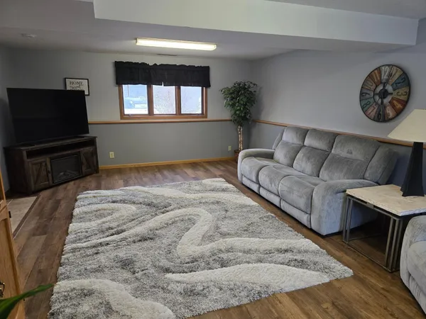 $259,900 | 3720 Cedar Creek Court, Fairmont, MN 56031