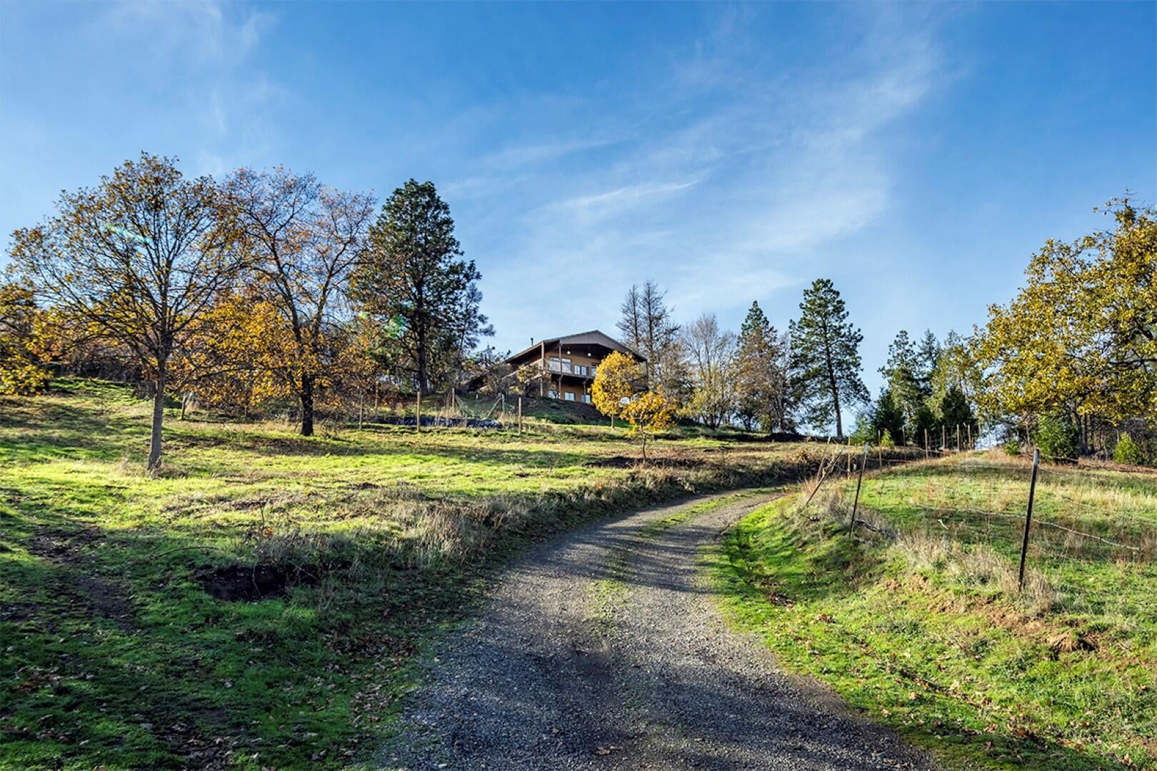 1057 Anderson Creek Road Talent, OR 97540 - Photo 45 of 50 DSC02788