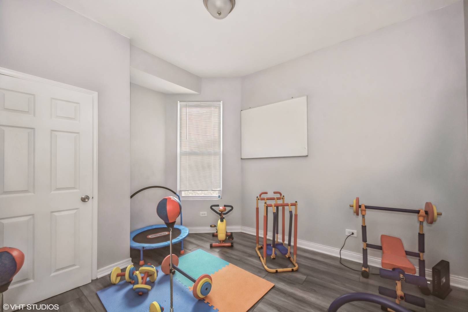 6131 South Racine Avenue Chicago, IL 60636 - Photo 9 of 13 Gallery Image 9