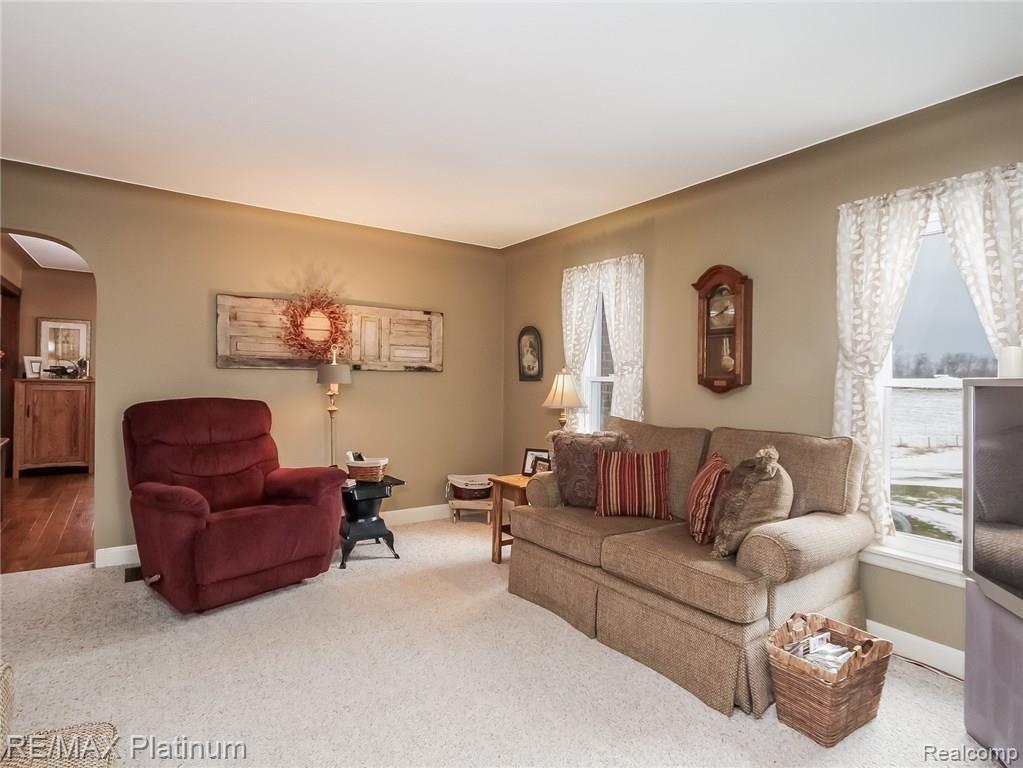 550 Dieterle Road Fowlerville, MI 48836 - Photo 6 of 66