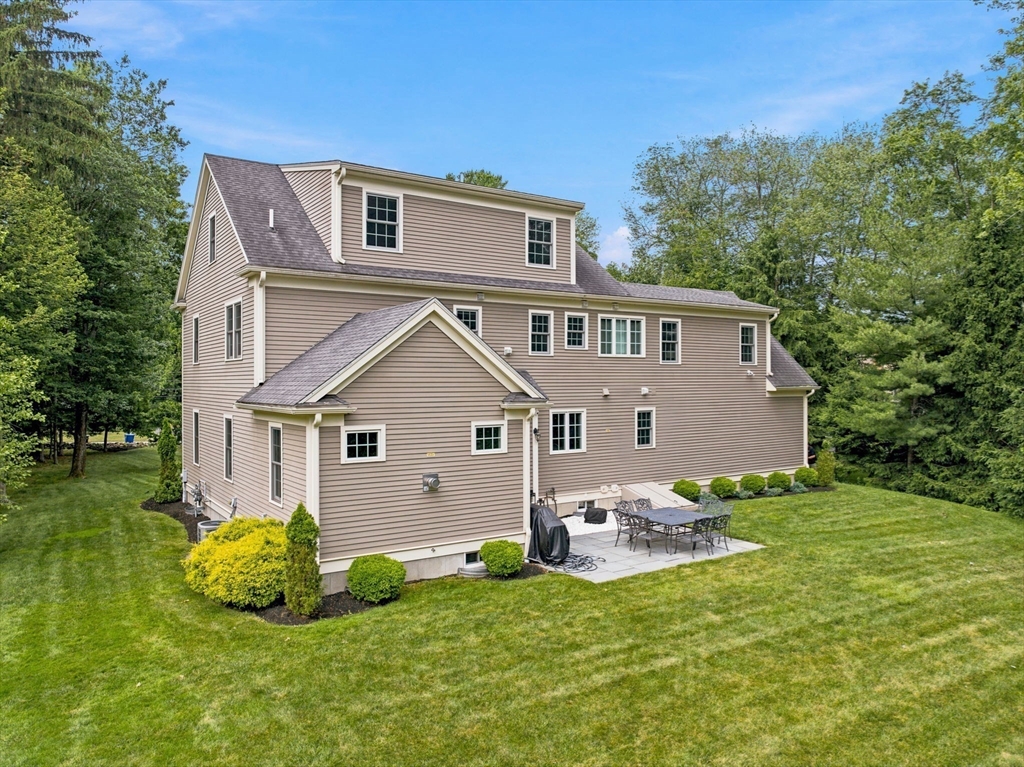 7 Davis Road Bedford, MA 01730 - Photo 34 of 37