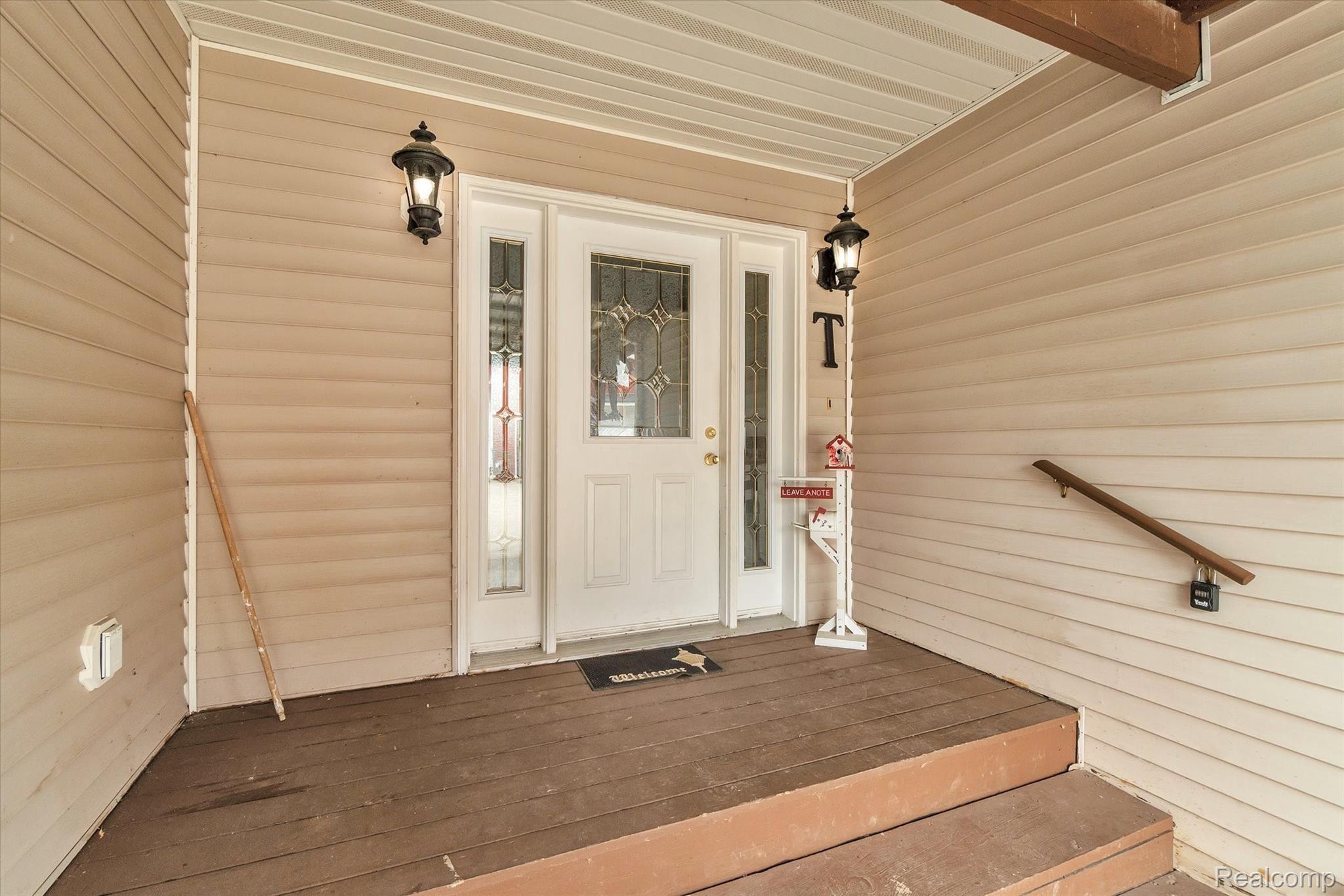 5380 Riverview Road Gladwin, MI 48624 - Photo 5 of 53 05-5380-Riverview-Rd-Gladwin-MI-48624-WindowStill-Real-Estate-Photography-5.jpg