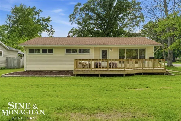 $243,900 | 1706 New Jersey Avenue, Marysville, MI 48040