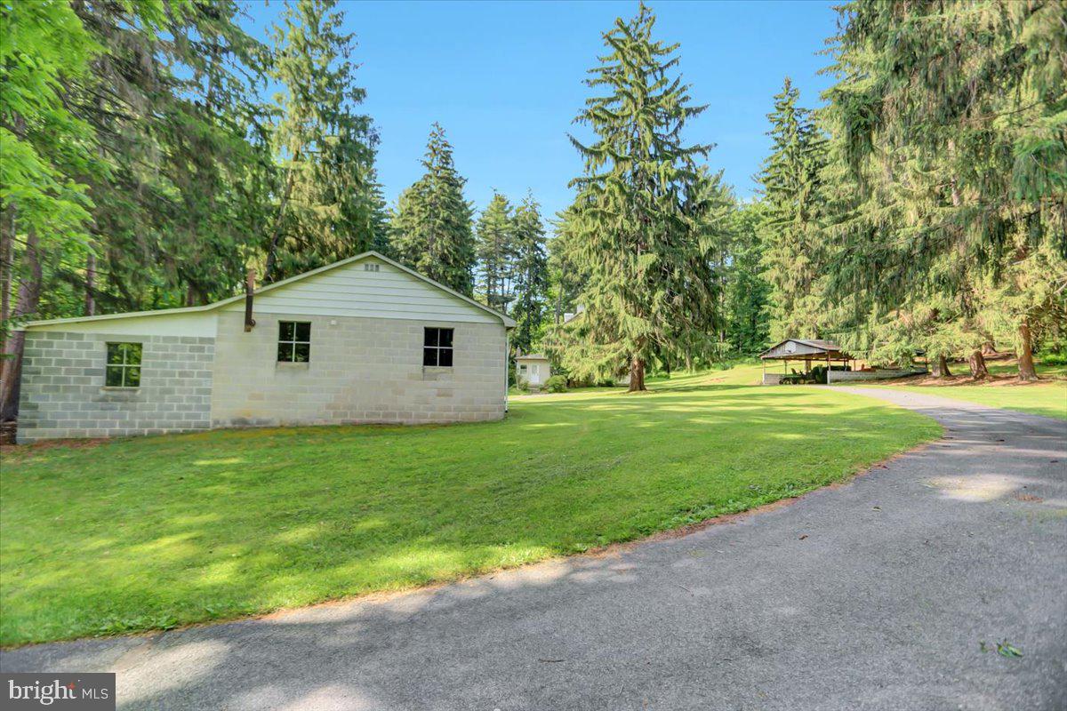 156 Cold Springs Road Carlisle, PA 17015 - Photo 37 of 39 Gallery Image 37