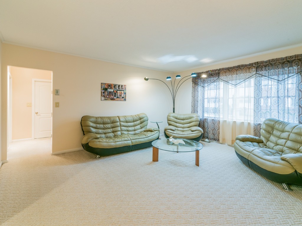 210 Lake Shore Road, Unit 2 Boston, MA 02135 - Photo 4 of 16 Gallery Image 4