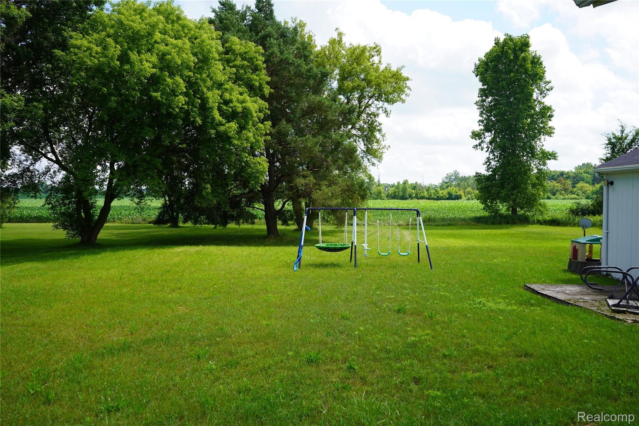 6116 East Vienna Road Clio, MI 48420 - Photo 6 of 27 DSC00007.JPG
